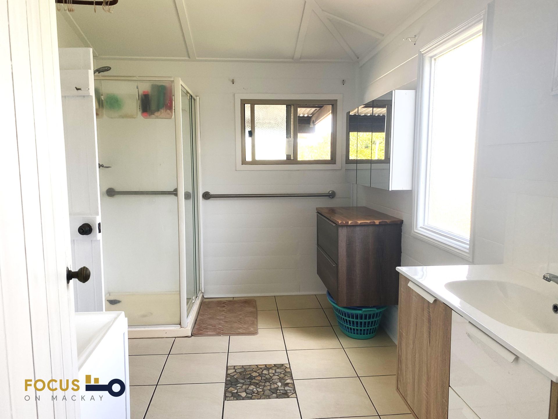 15 Leslie Street, Sarina