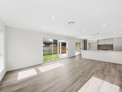 49 Summerland Crescent, Colebee