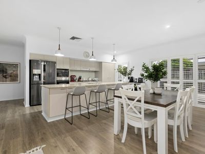 13 Macquarie Street, Wakerley