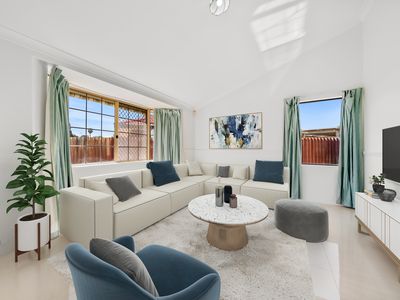 12 Placid Court, South Lake