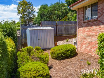 2 / 79 Outram Street, Summerhill