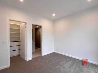 8B Norma Court, Avondale Heights