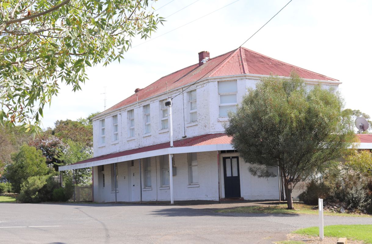 2 MERCER STREET, Shelford