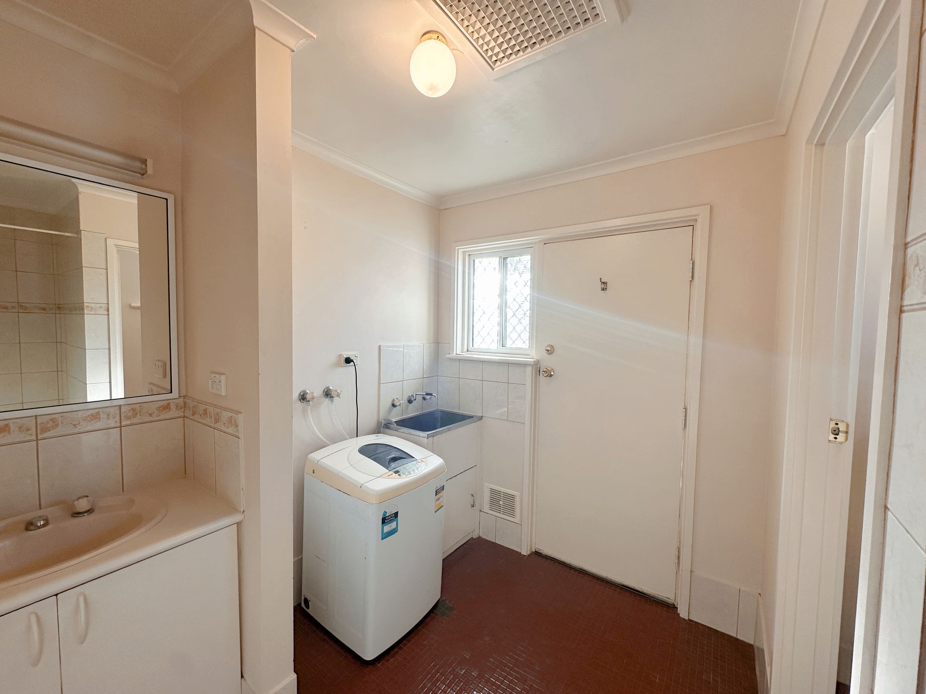 3 / 33 Piccadilly Street, Piccadilly