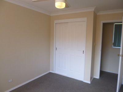 4 / 52 Daintree Drive, Albion Park