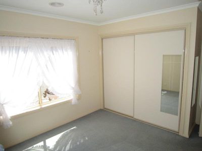 4 Ebonys Place, Kennington