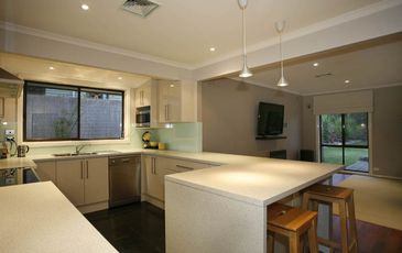 373 Beaconsfield/Emerald Road, Guys Hill