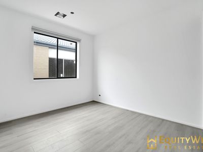 12 Eshal Crescent, Wyndham Vale