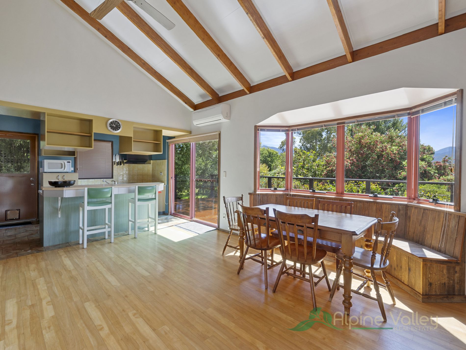 4 Reid Court, Tawonga South