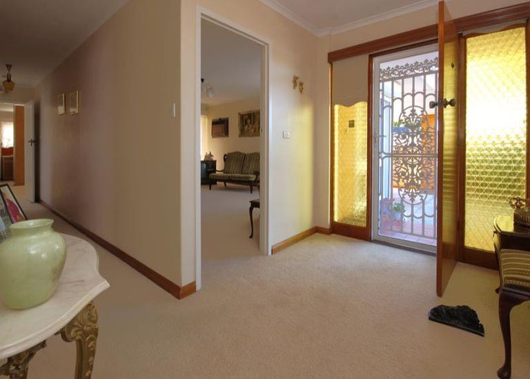 4 Naldera Crescent, Seacliff Park