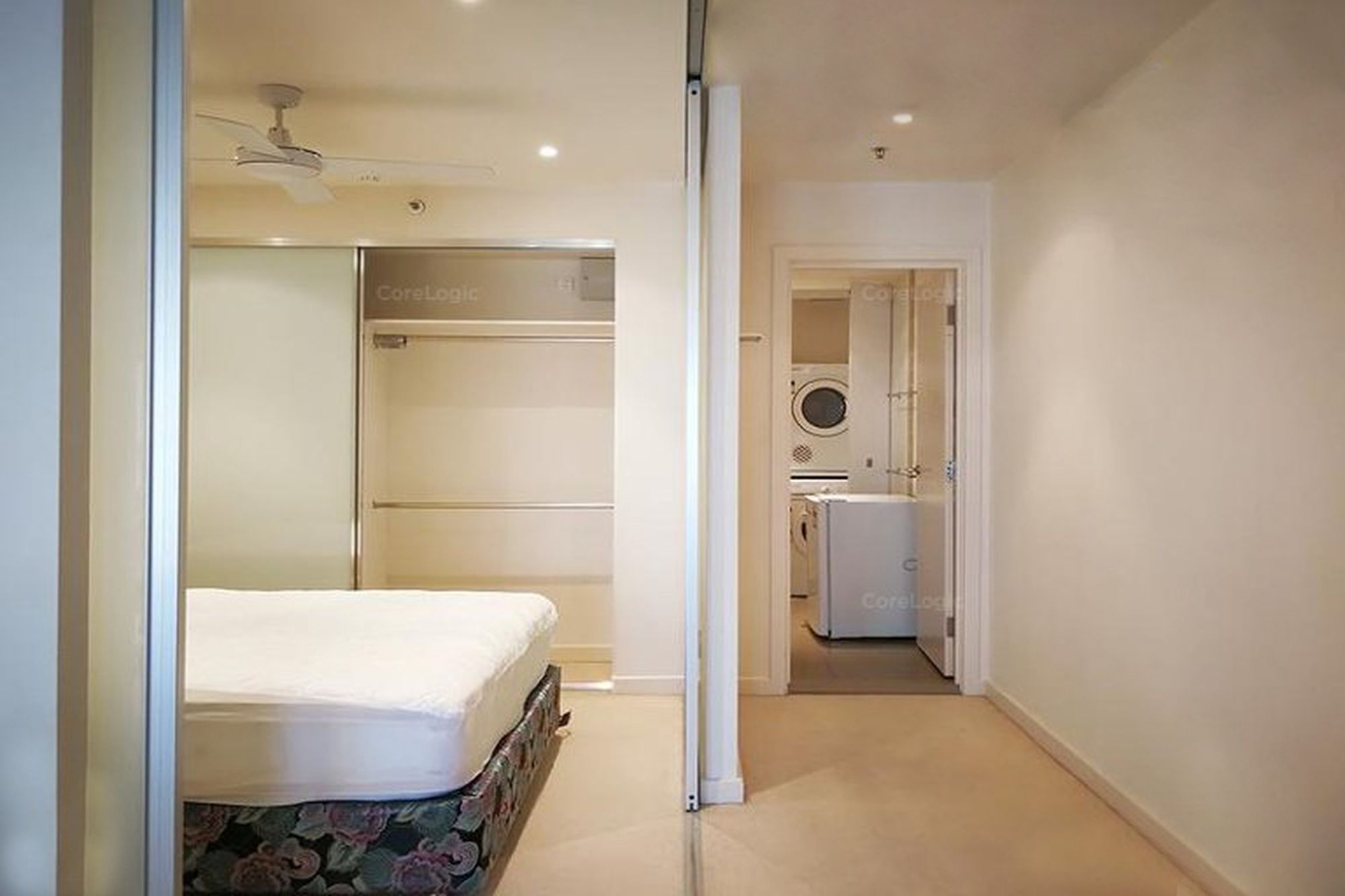 613 / 10 Balfours Way, Adelaide
