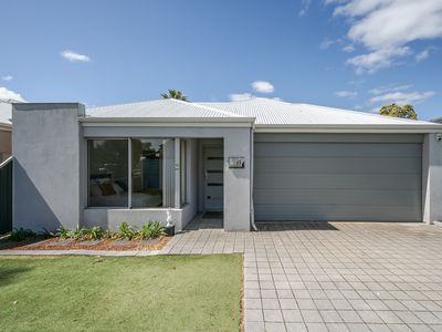 9B Towton Street, Redcliffe