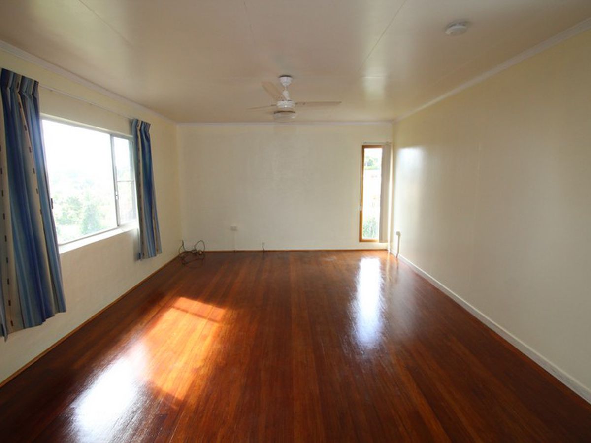 15 Marigold Street, Atherton