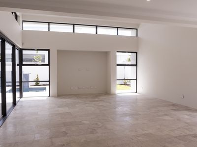 7 Champion Crescent, Floreat