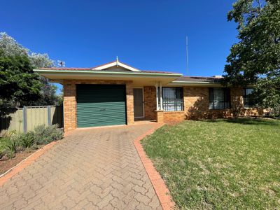 30A Kingfisher Street, Dubbo