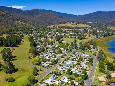 74 Lakeside Avenue, Mount Beauty