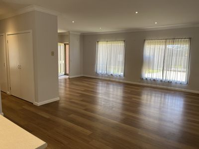 4 / 2A Luth Street, Sebastopol