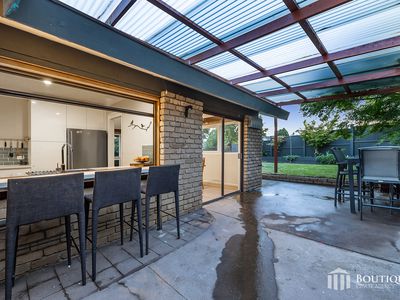 5 Outlook Drive, Dandenong North