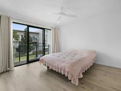 1021 / 154 Musgrave Avenue, Southport