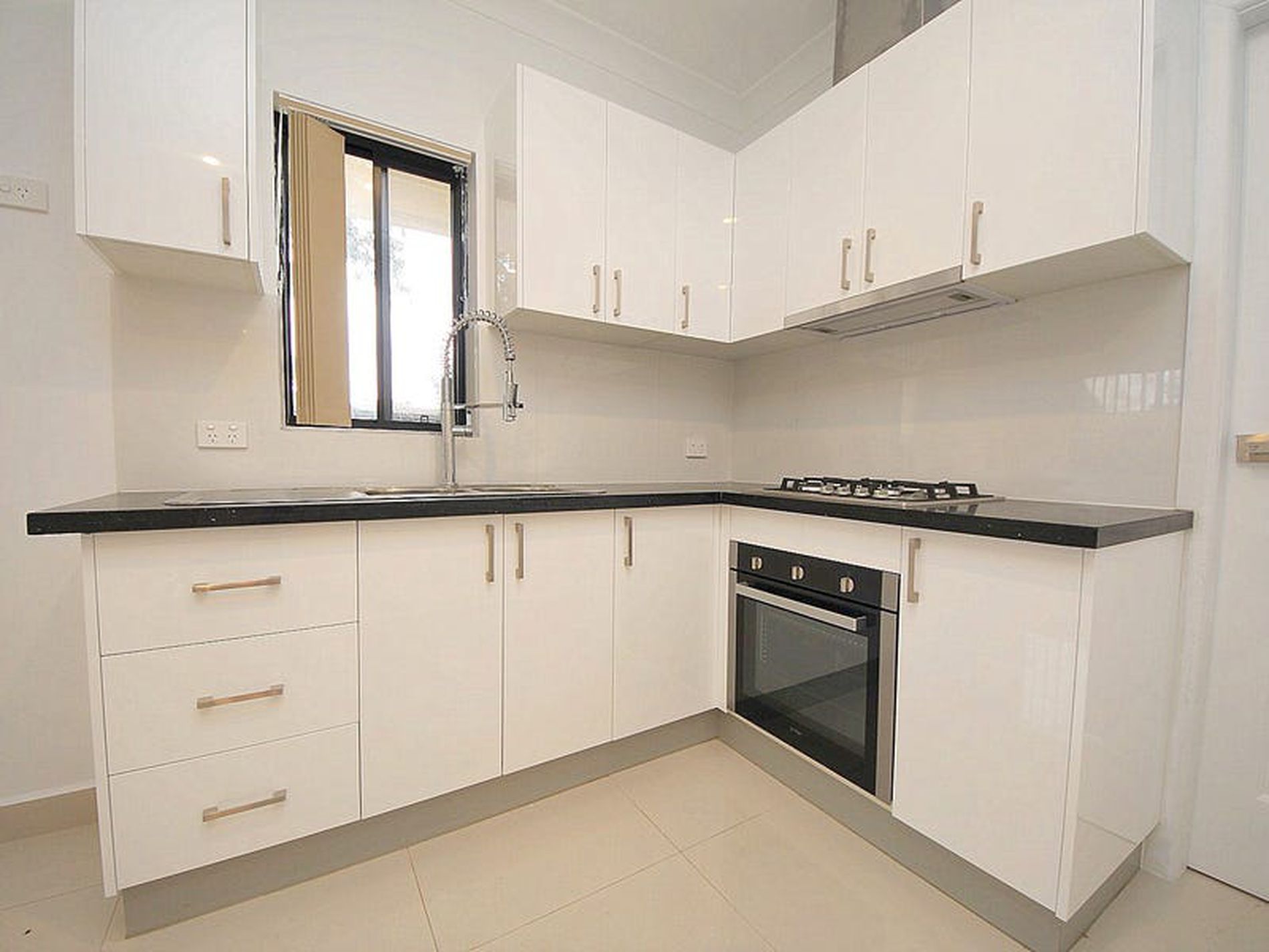 18A Defoe Street, Wiley Park