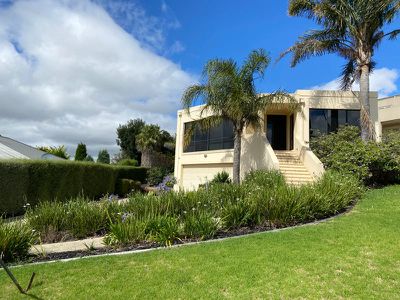 8 Bent Road, Wandana Heights