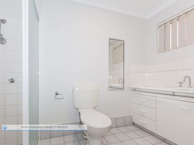4 / 105 Sunshine Boulevard, Mermaid Waters