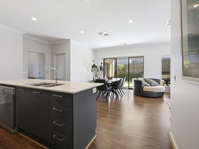 5 Dardinal Lane, Warrnambool