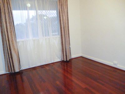 15 Ratcliffe Road, Booragoon