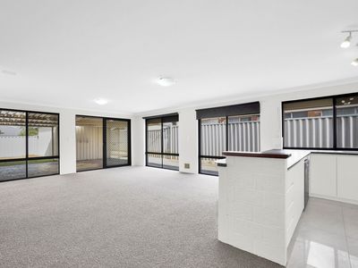 19 Witchetty Loop, Banksia Grove