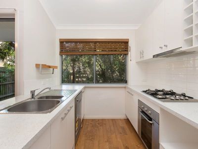 17 / 8 Lackeen Street, Everton Park