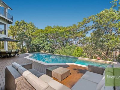16 / 18 High Vista Drive, Mount Louisa