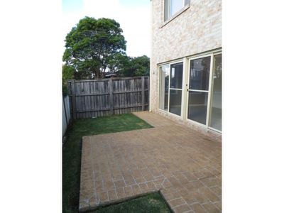 1 / 12 England Street, West Wollongong