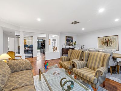 10 Emander Drive, Dianella