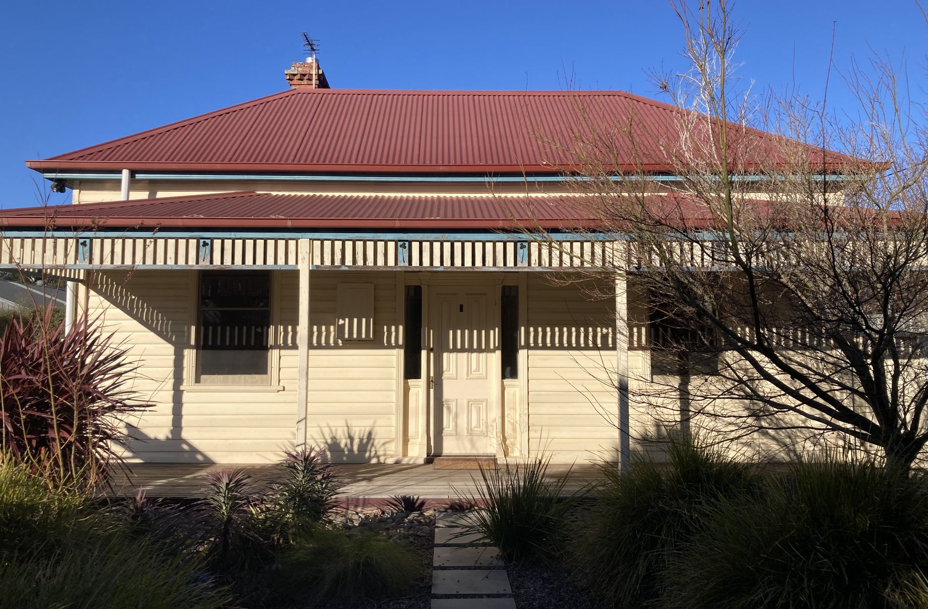 14 The Parade, Mansfield Clark & Co Real Estate