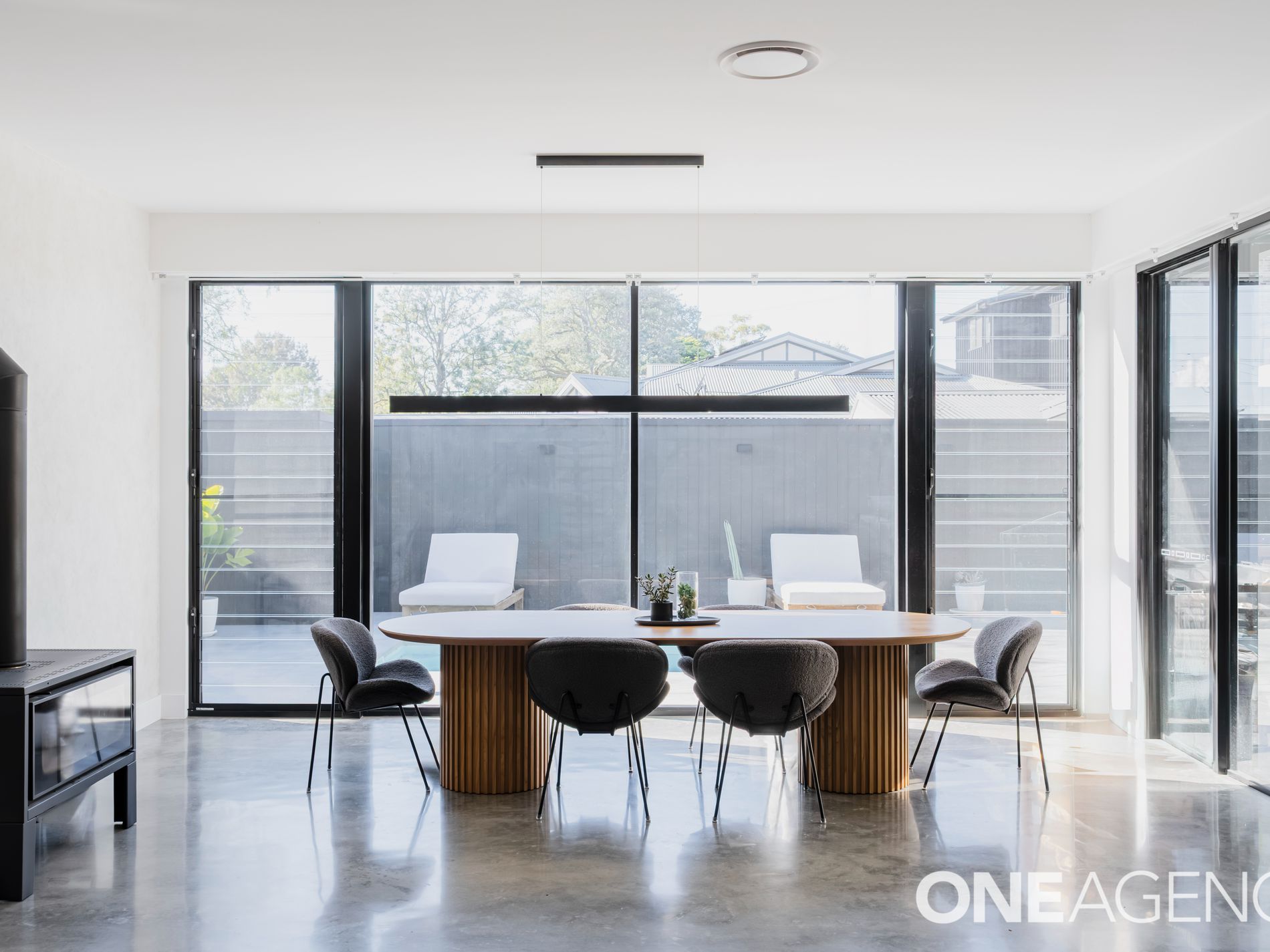 24 Matthew Street, Fairy Meadow