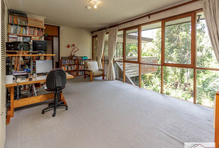 28 Falconer Street, Glen Waverley