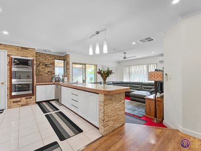 43 Explorer Drive, Thornlie