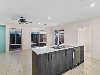 69 Thornbill Crescent, Coodanup