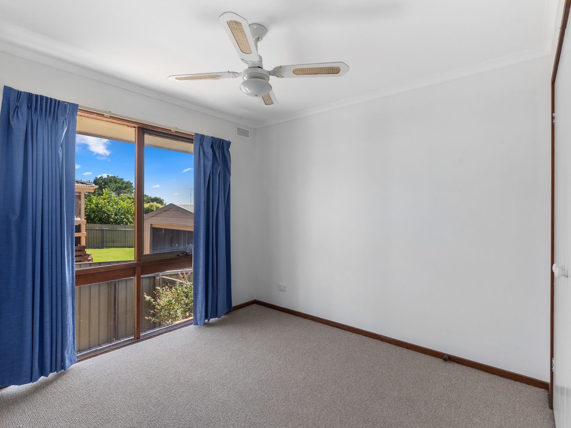 12 HANLEY CRESCENT, Seymour