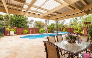 14 Settlers Hill Place, Narre Warren North