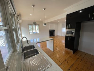2 Nerissa Grove, Oak Park