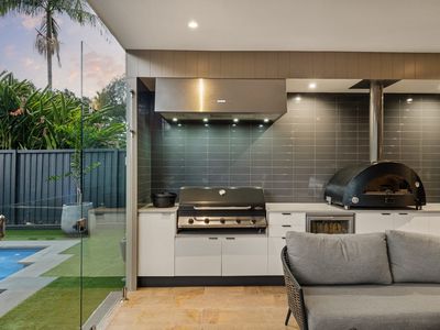 22 Graceville Avenue, Graceville