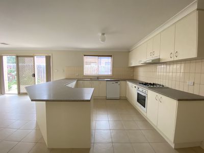115 Rose Grange Boulevard, Tarneit