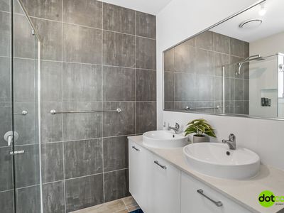 36 Lawrence Avenue, Wyee