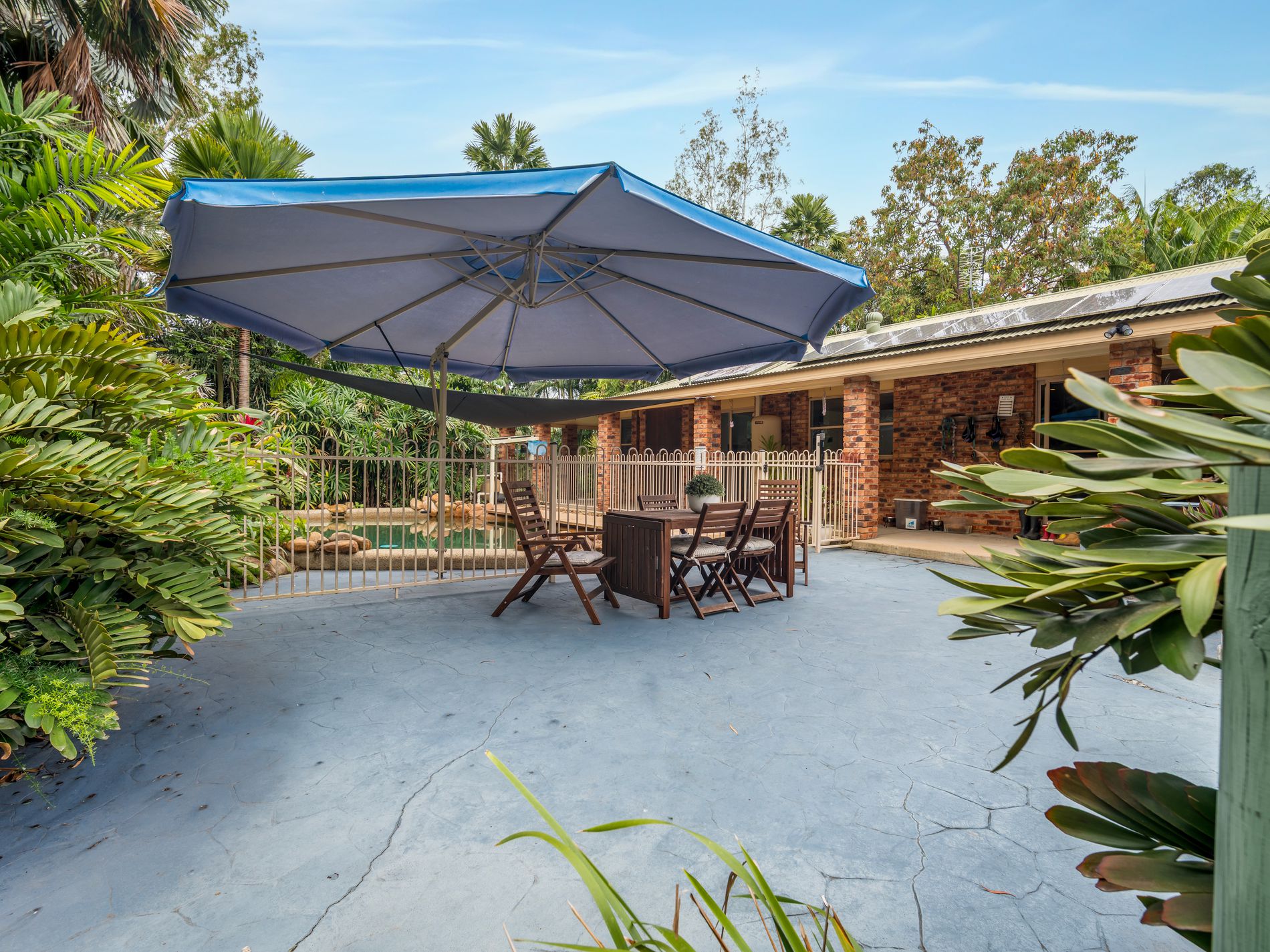 83 Gibraltar Road, Rangewood