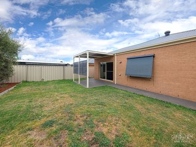 5 SEXTON PLACE, Wodonga