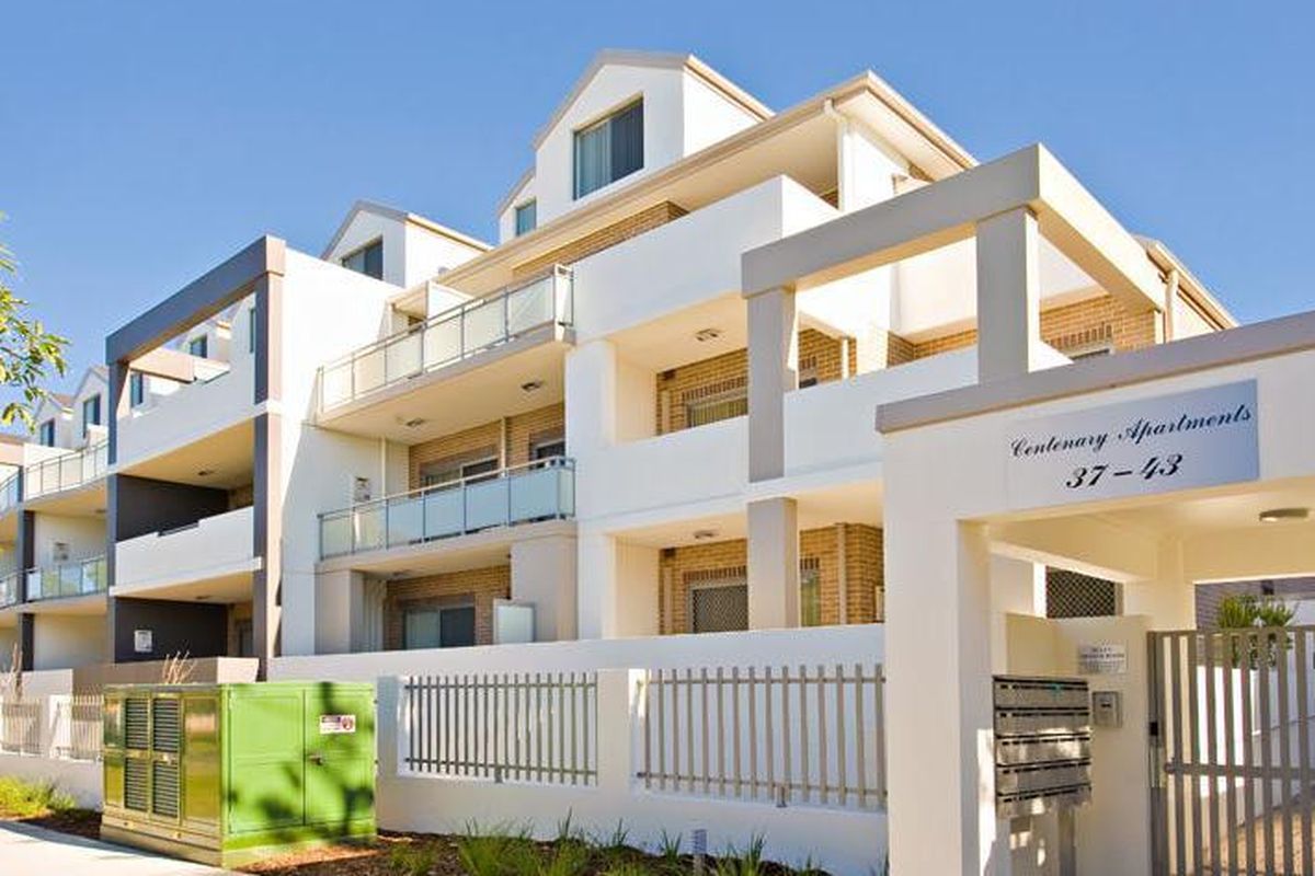 31 / 37-43 Eastbourne Road, Homebush West