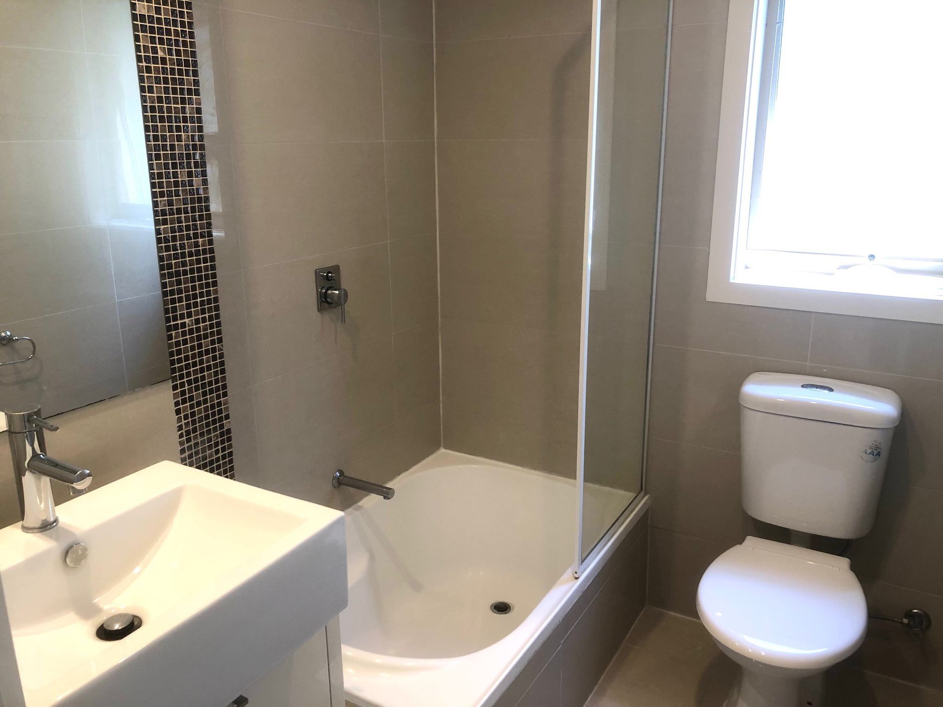 2 / 164 Aitken Street, Williamstown