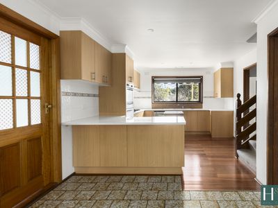 33 Churchill Avenue, Tullamarine