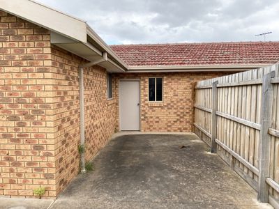 1 / 202 Werribee Street North, Werribee